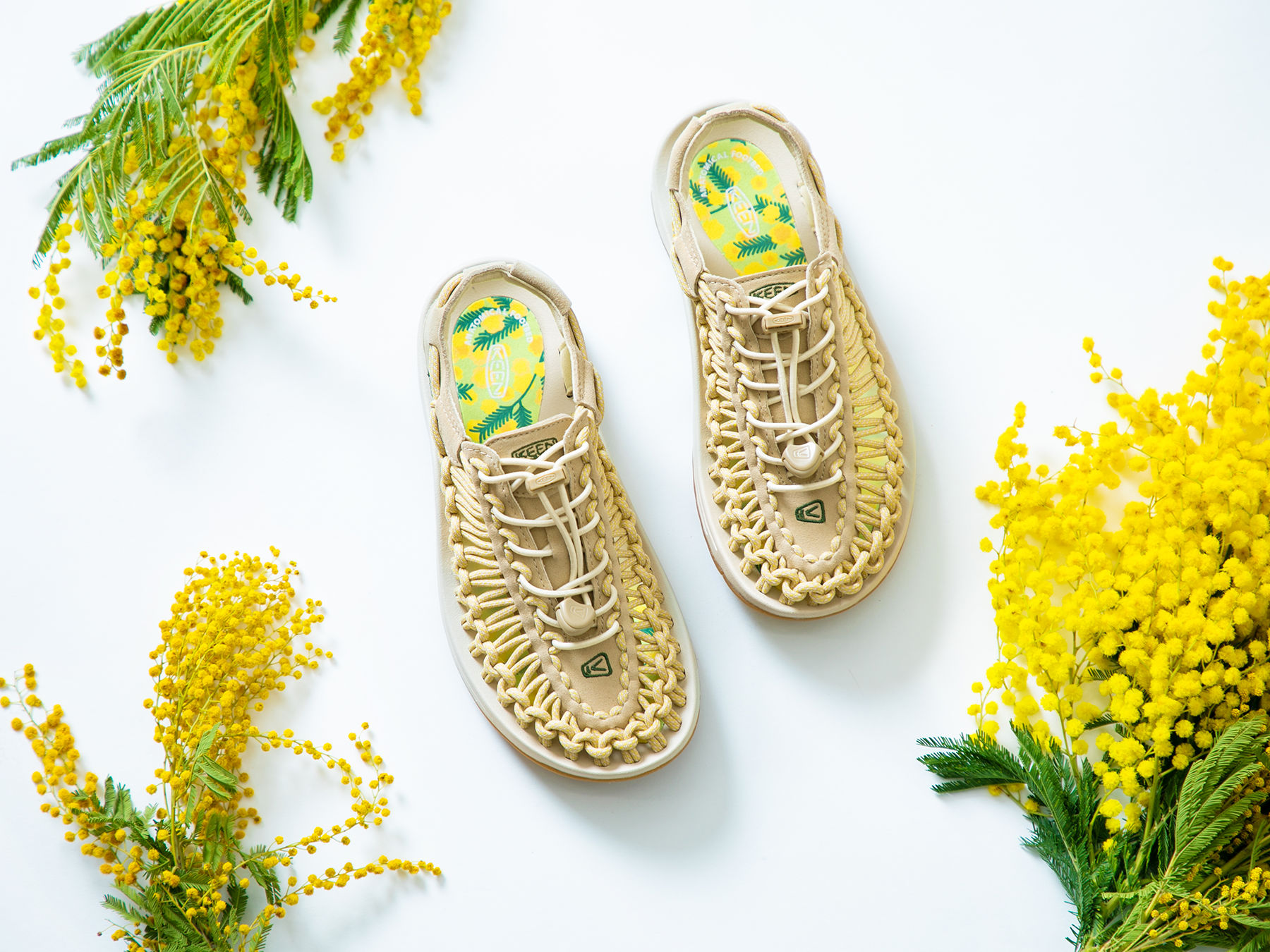 A MIMOSA TO ALL WOMEN - THE THOUGHTS THAT DESIGNER KANAE OBUCHI PUT INTO THE UNEEK WOMEN'S MODEL