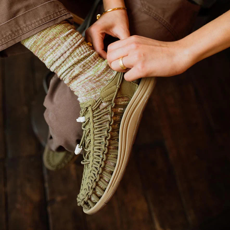 WOMEN'S UNEEK - MARTINI OLIVE/SAFARI