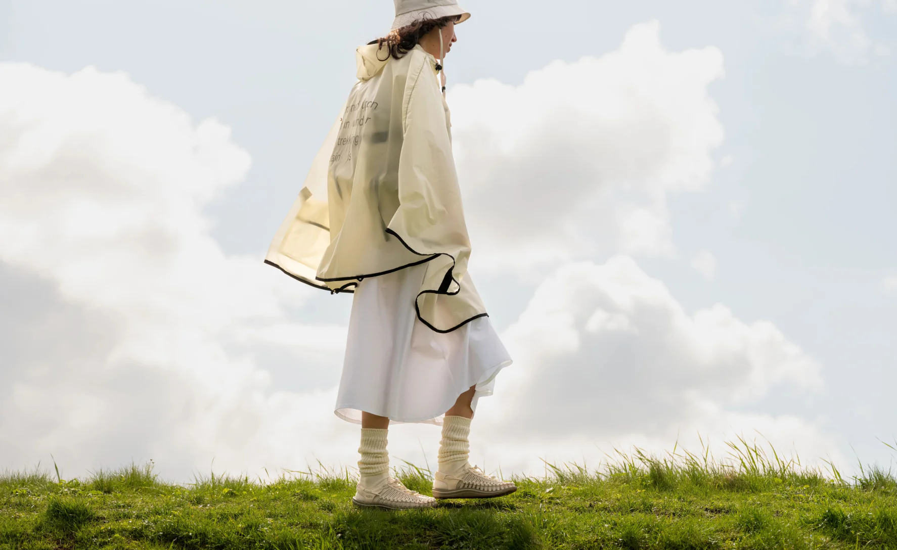 WOMEN'S UNEEK - LILY PAD/PEACH FUZZ